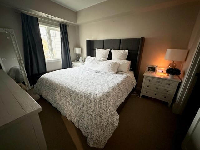 Photo du bâtiment - 216 Melrose Av W
