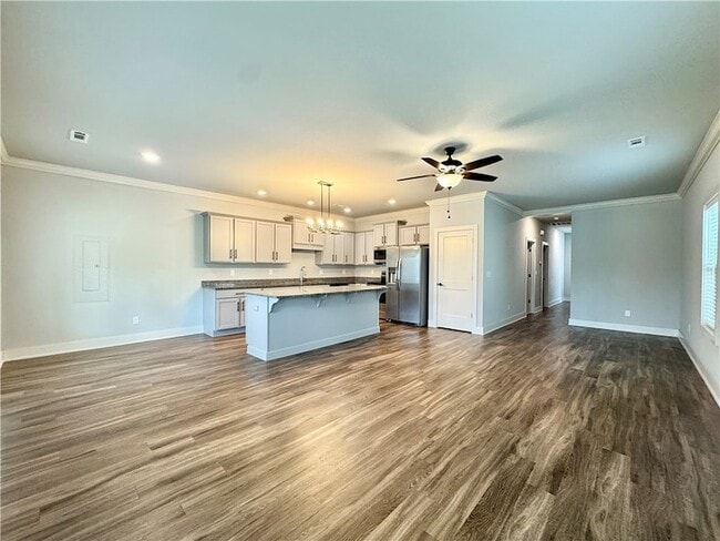 Foto del edificio - 1015 NE Hts Ln