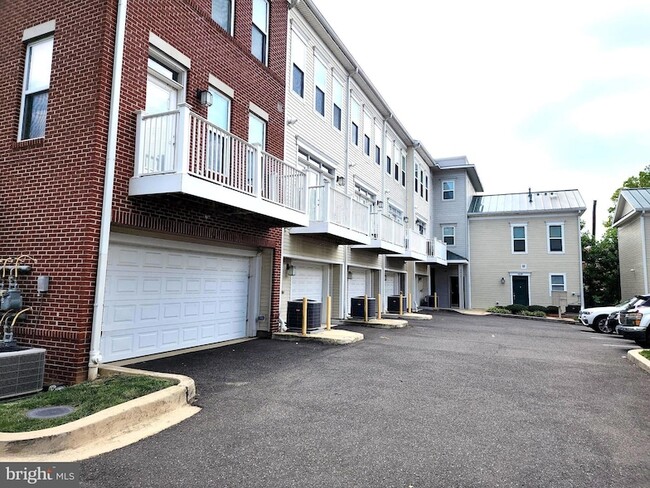 Photo - 2610 Sheridan Rd SE Apartment