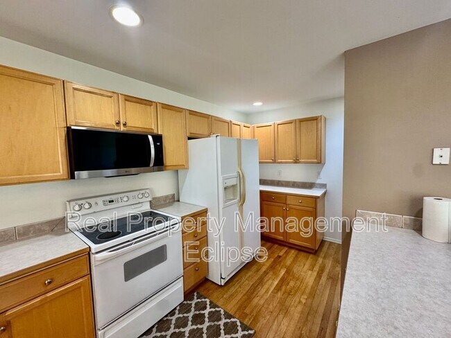 Foto del edificio - 2430 195th St SE