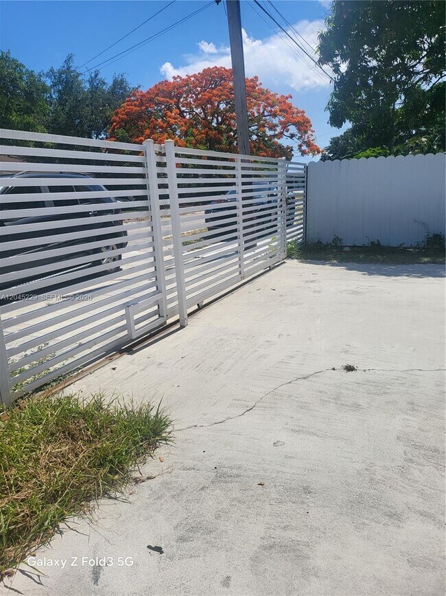 Foto del edificio - 2467 NW 95th Terrace