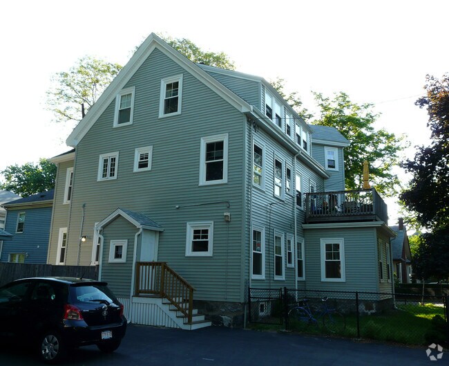 Building Photo - 62 Hamilton St