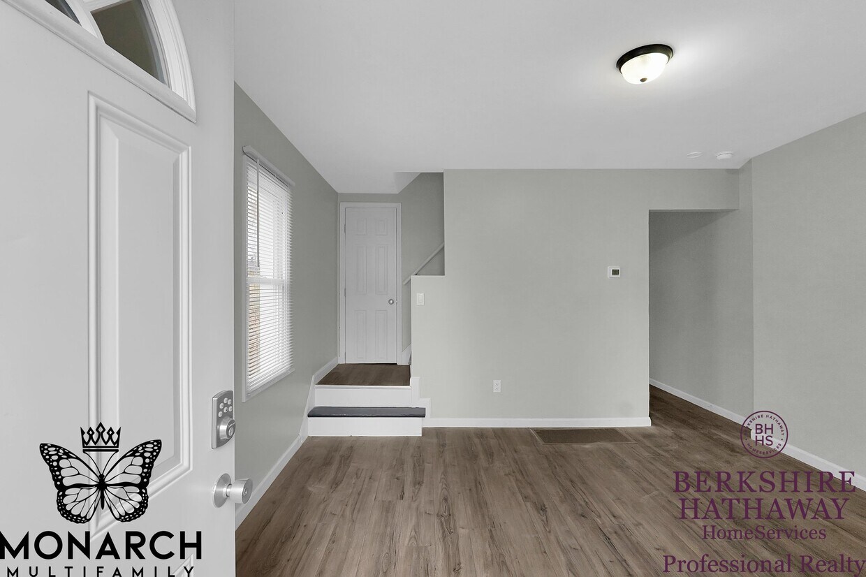 Foto principal - 1679 E Whittier St