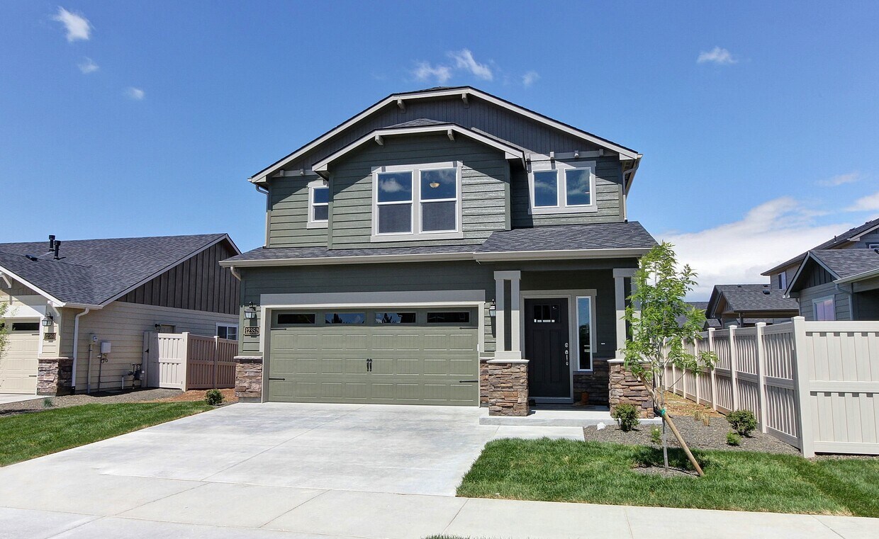 Foto principal - 12352 W Irving St