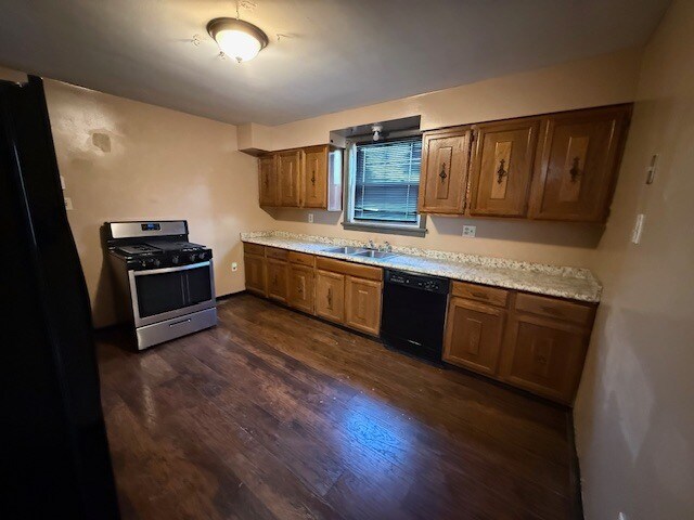 Foto del edificio - 122 Division St