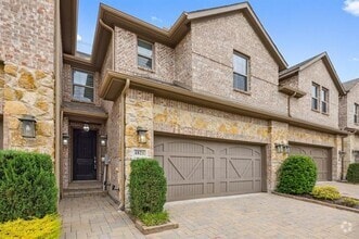 Building Photo - 4821 Pasadena Dr