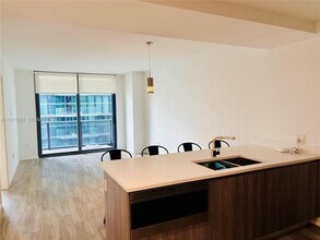 Building Photo - 801 S Miami Ave