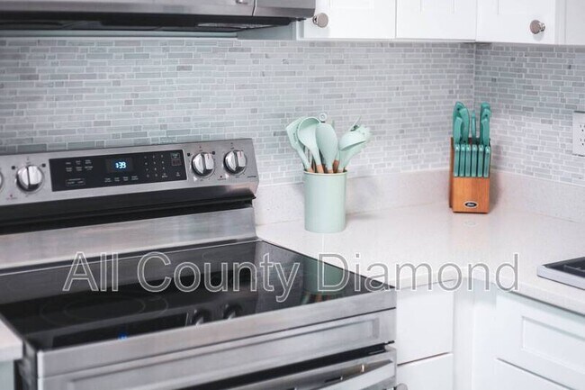 Foto del edificio - 7308 Sunset Ave