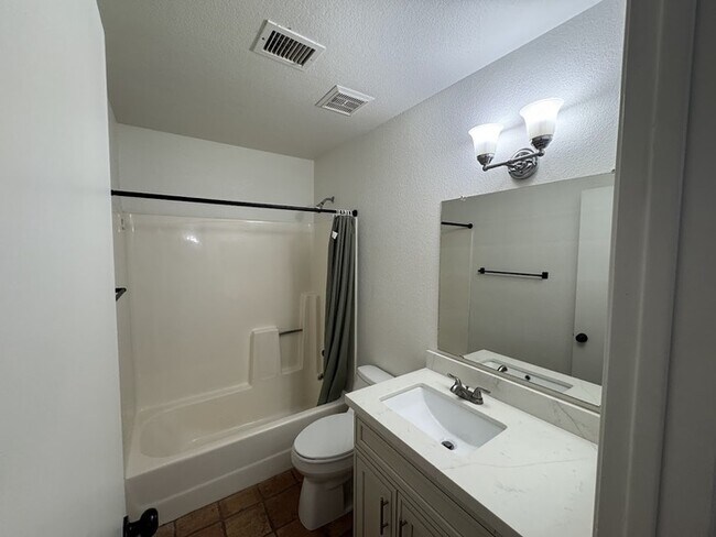 Foto del edificio - North Phoenix 2 bedroom Duplex