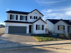 Building Photo - 11323 Willamette Way