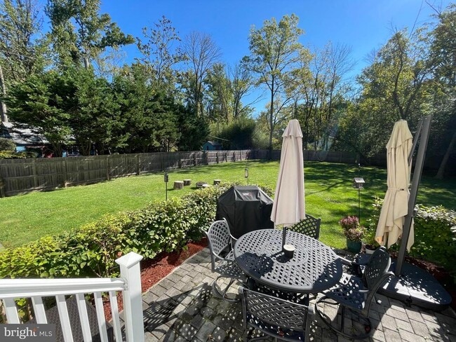 Building Photo - 259 Mt Lucas Rd