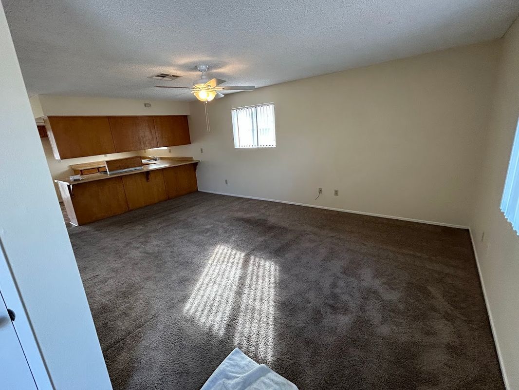 Foto principal - 29070 Landau Blvd