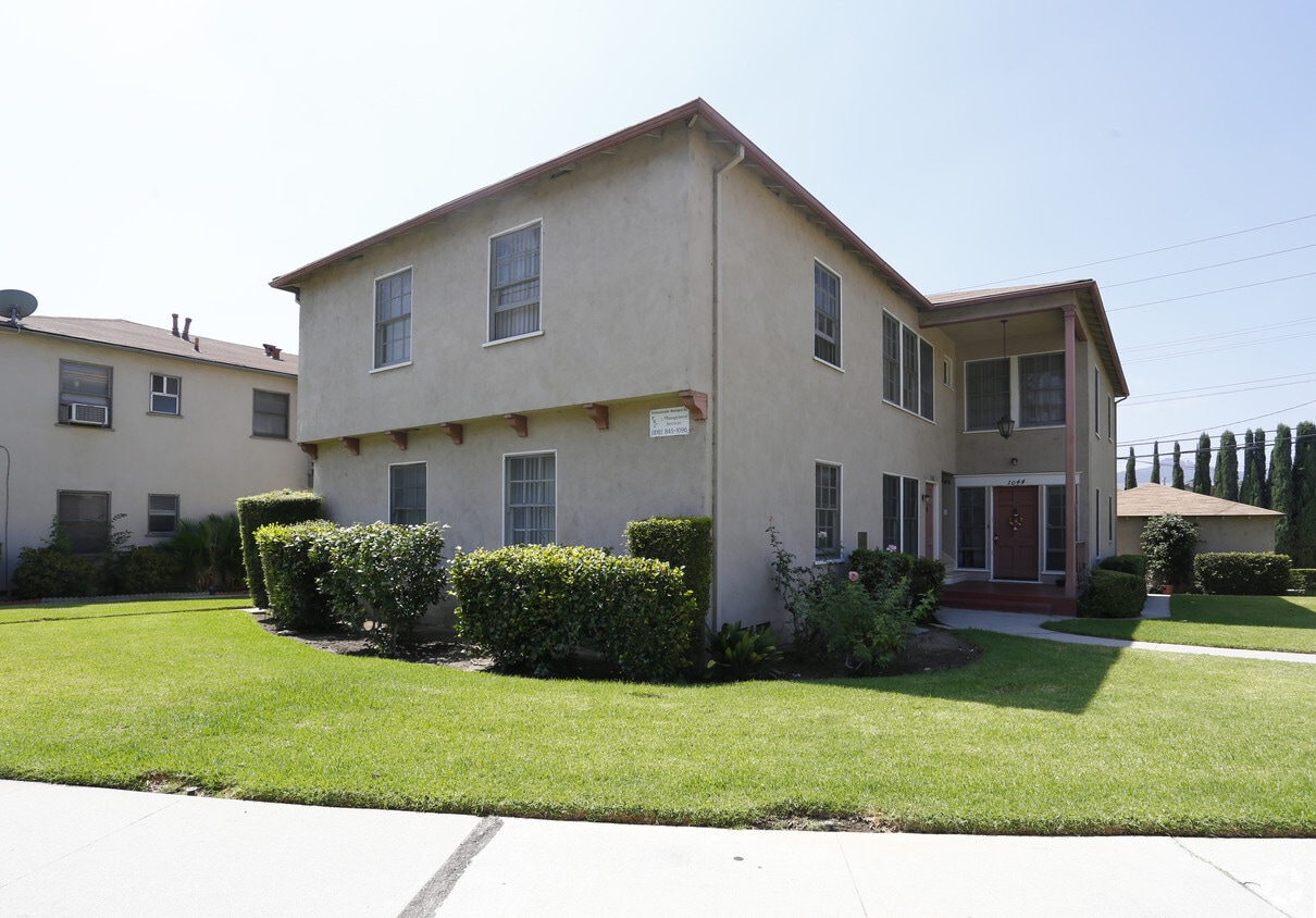 Primary Photo - 1042-1044 W Glenoaks Blvd