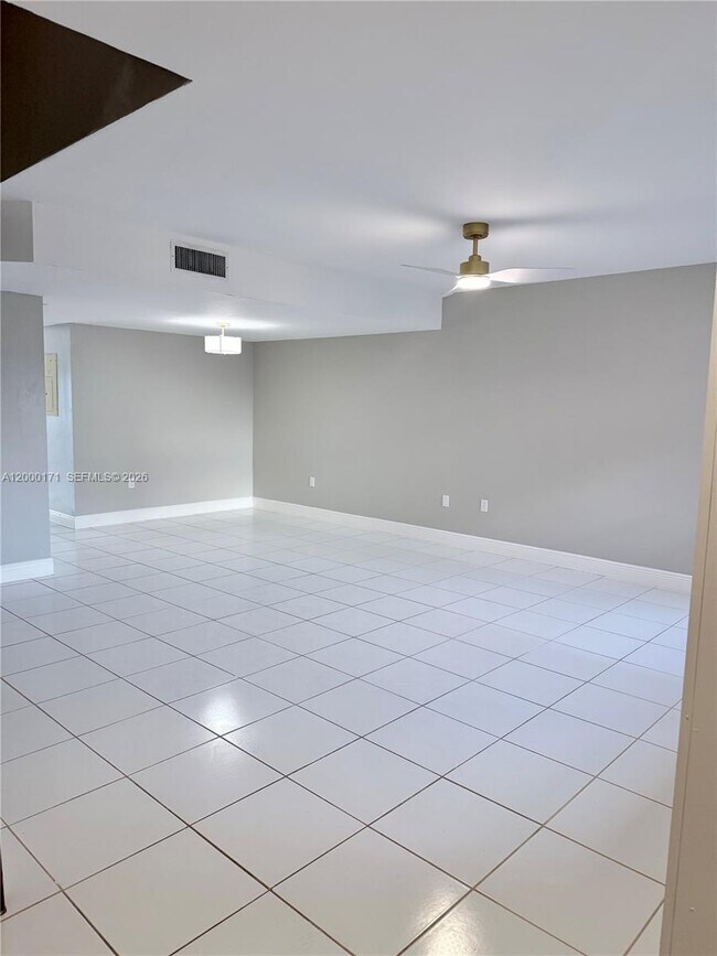 Foto del edificio - 1441 NW 122nd Terrace