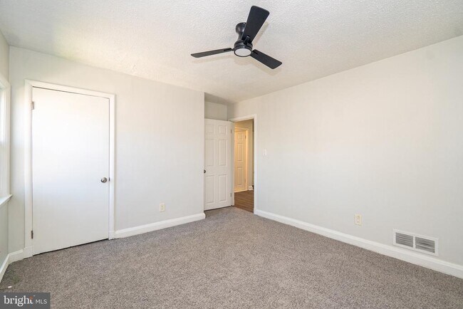 Foto del edificio - 620 Harwood Ave