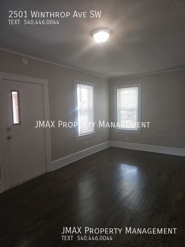 Foto del edificio - 2501 Winthrop Ave SW