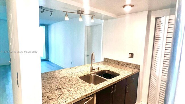 Foto del edificio - 850 N Miami Ave