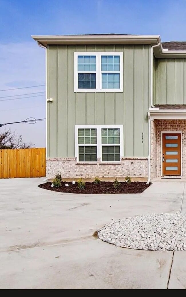 Foto del edificio - 3155 N Glen Garden Dr