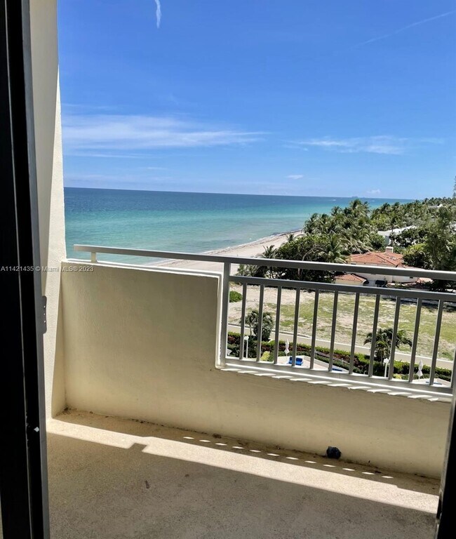 Building Photo - 3180 S Ocean Dr