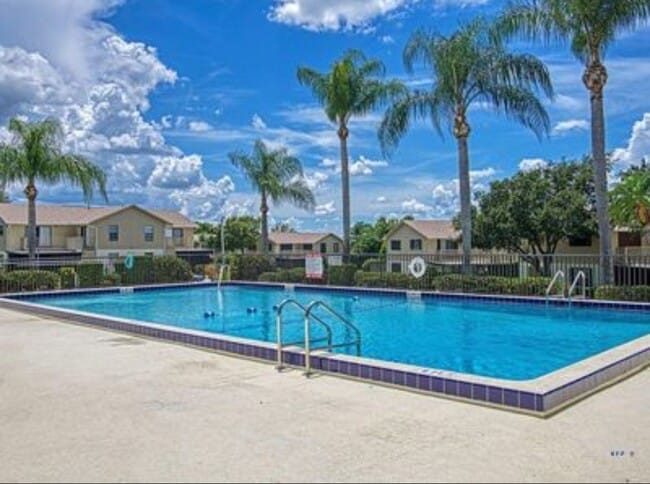 Foto del edificio - 7332 SE Jamestown Terrace