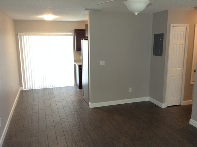 Foto del edificio - 2 Bedroom/2 Bathroom Recently Remodel!