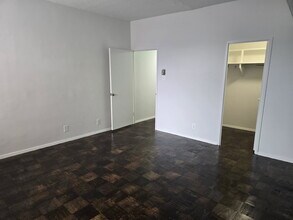 Interior Photo - Calvert House Apartments