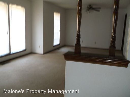 Building Photo - 3108 N Meadowood Dr