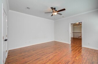 Building Photo - 10205 Brooktree Dr