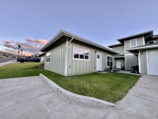 Building Photo - 269 Na Mahoe St