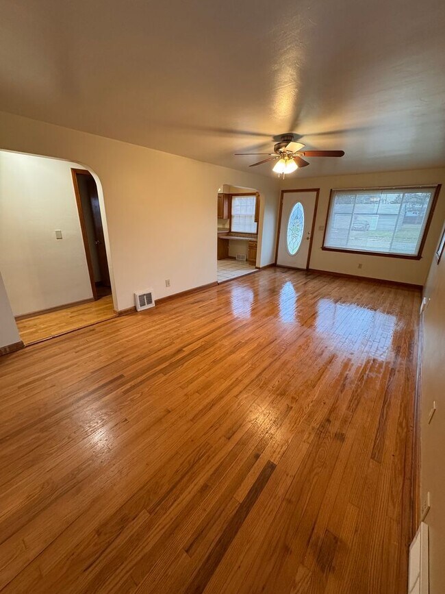 Foto del edificio - 285 E Howard St