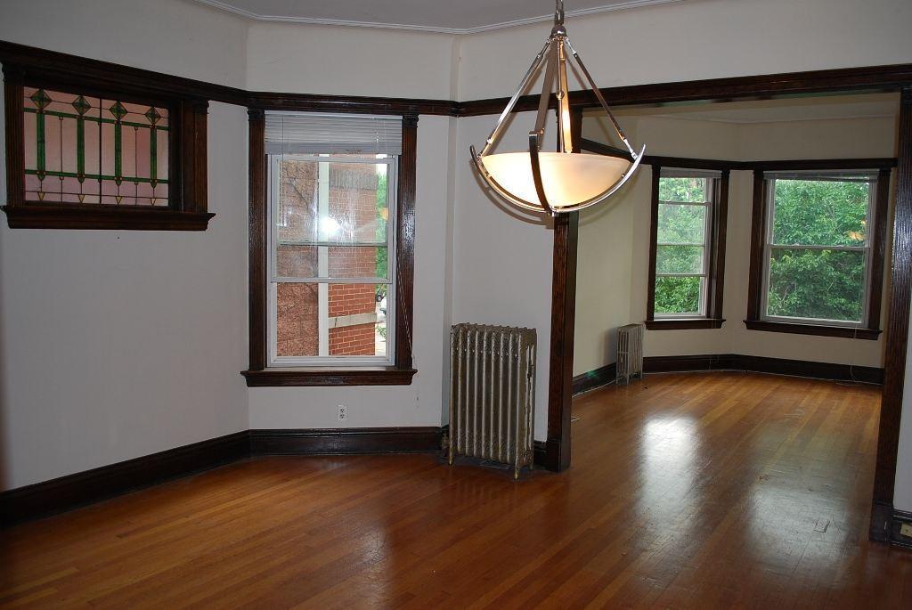 Primary Photo - 3 bedroom in Chicago IL 60613