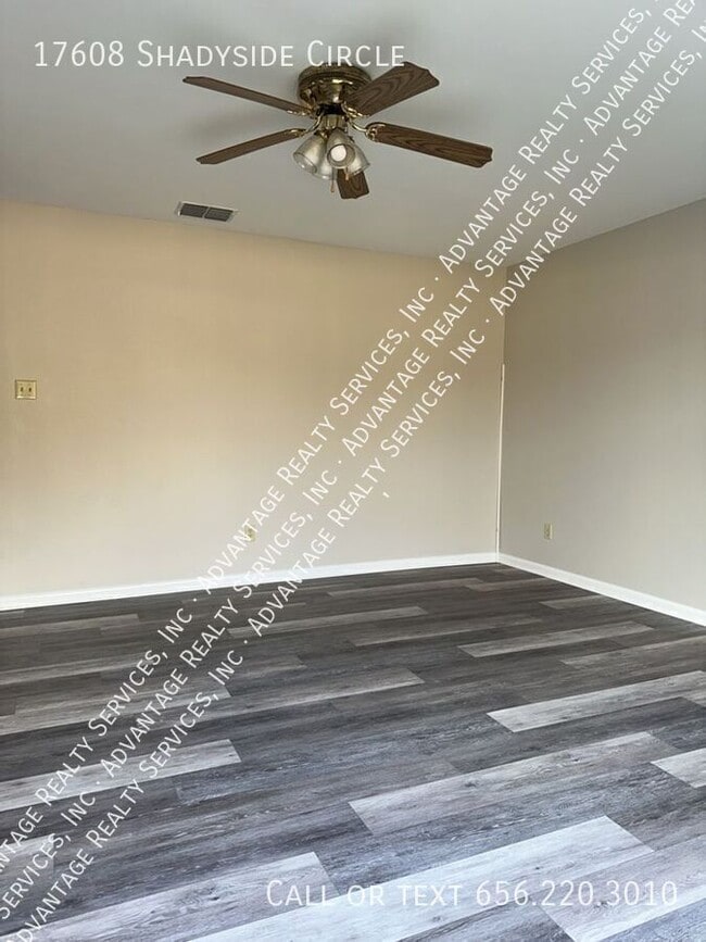 Building Photo - 17608 Shadyside Cir