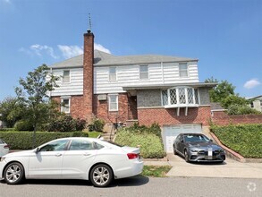 Building Photo - 142-55 Booth Memorial Ave