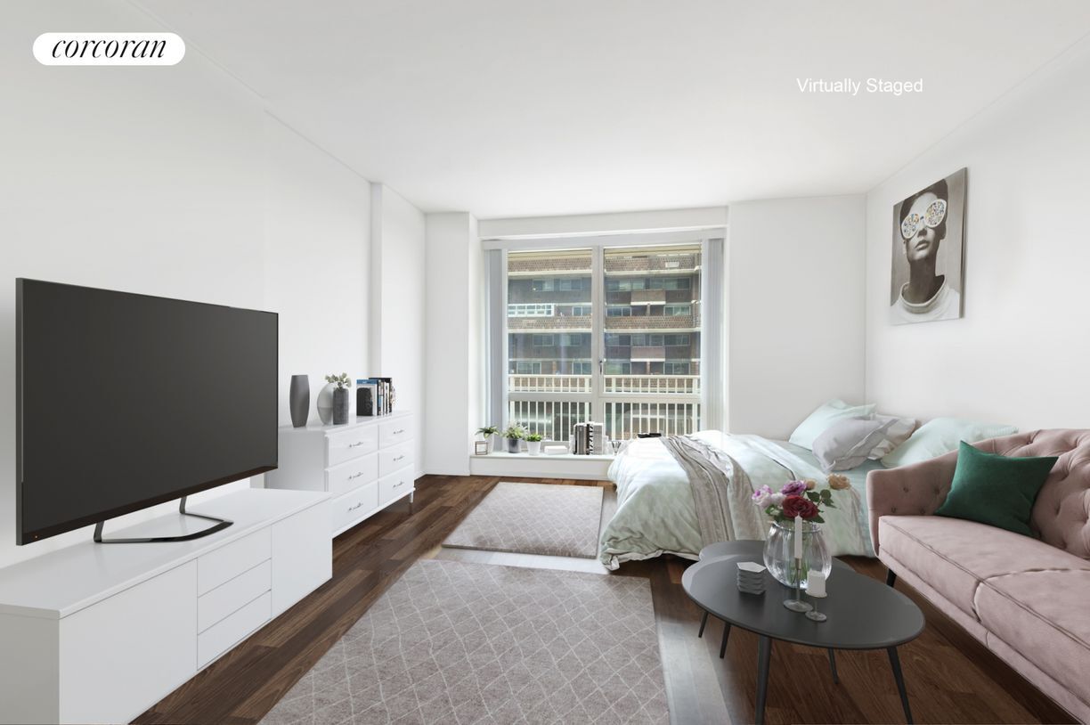 Foto principal - 340 E 23rd St