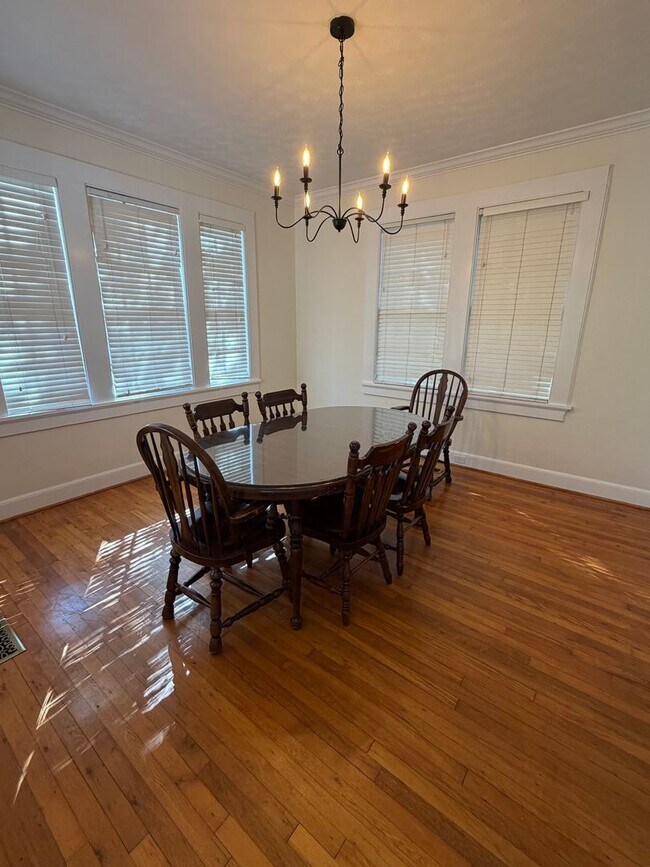 Foto del edificio - Beautiful Historic Home