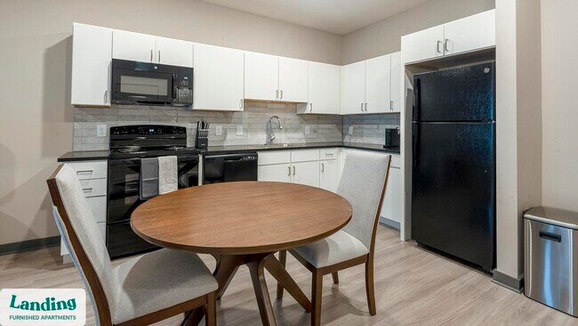 Foto del edificio - 645 N Front St