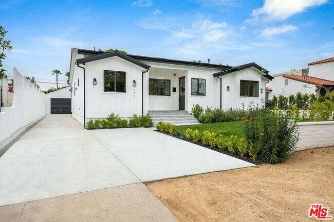 Foto del edificio - 5537 Sunnyslope Ave