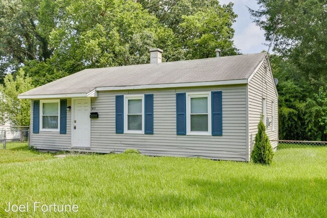 Building Photo - 3 br, 1 bath House - 413 Walnut St