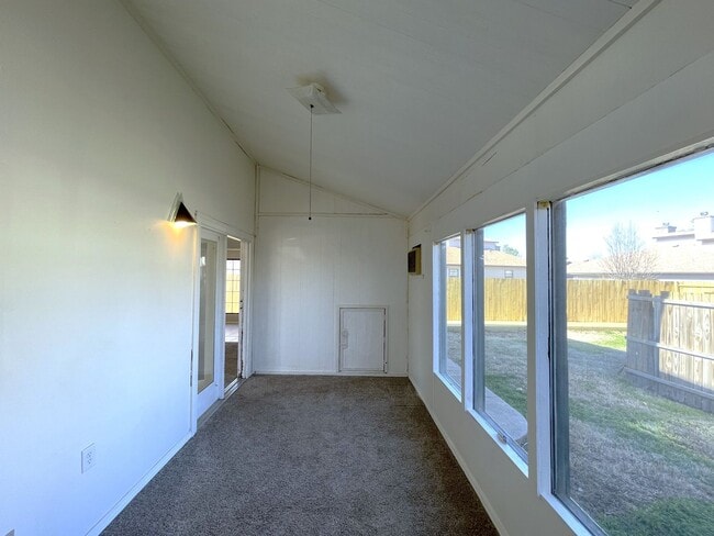 Building Photo - 11511 Stagecoach Trail