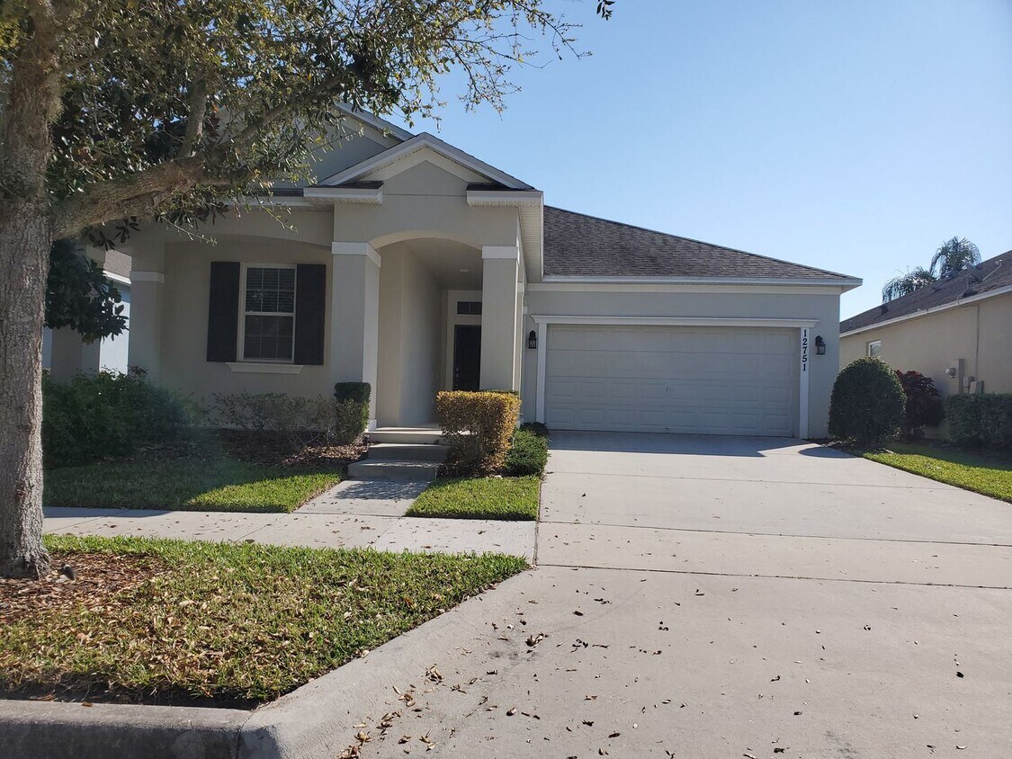 Foto principal - 3 br, 2 bath House - 12751 CALDERDALE AVENUE