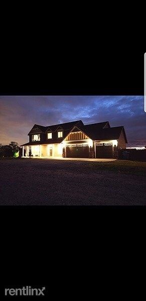 Foto principal - 18310 NE 164th St