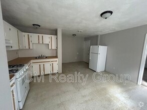Building Photo - 63 Shawmut St