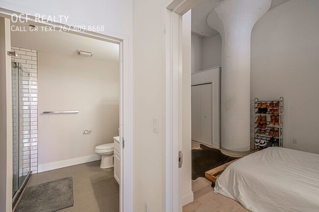 Building Photo - One Bedroom Loft at Liberties Lofts!