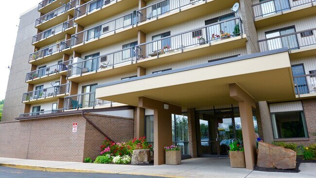 Foto del edificio - 500 Carskadon Ln