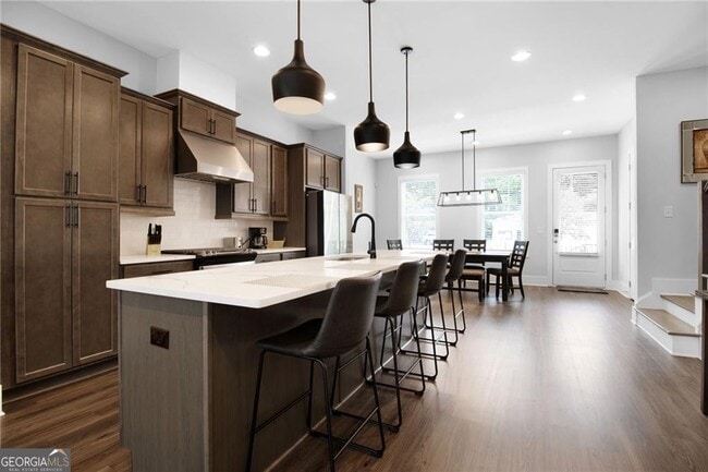 Foto del edificio - 2443 Sycamore Rd NW