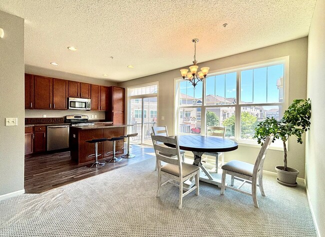 Foto del edificio - 8389 Norwood Ln N