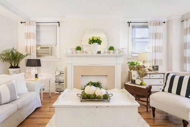 Foto del edificio - 901 W Argyle St