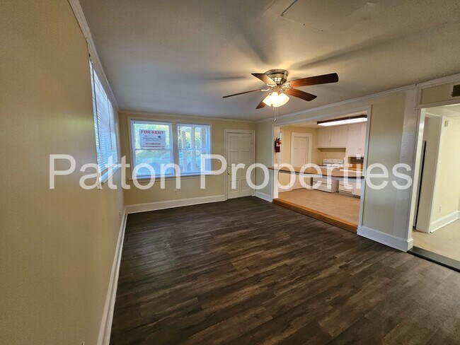 Building Photo - 1401 Kinderway &amp; 4300-4302 Wentworth -...