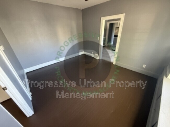 Foto del edificio - 3412 E 147th St