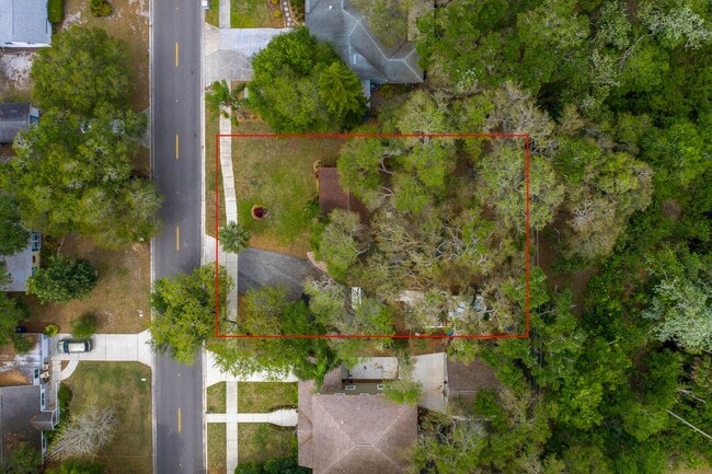 Building Photo - 3/2 + Bonus Flex Space- OLD FLORIDA LIVING...